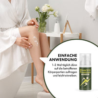 Thumbnail for Person im Bademantel trägt Creme auf Knie auf, Text: Einfache Anwendung 1–2 Mal täglich