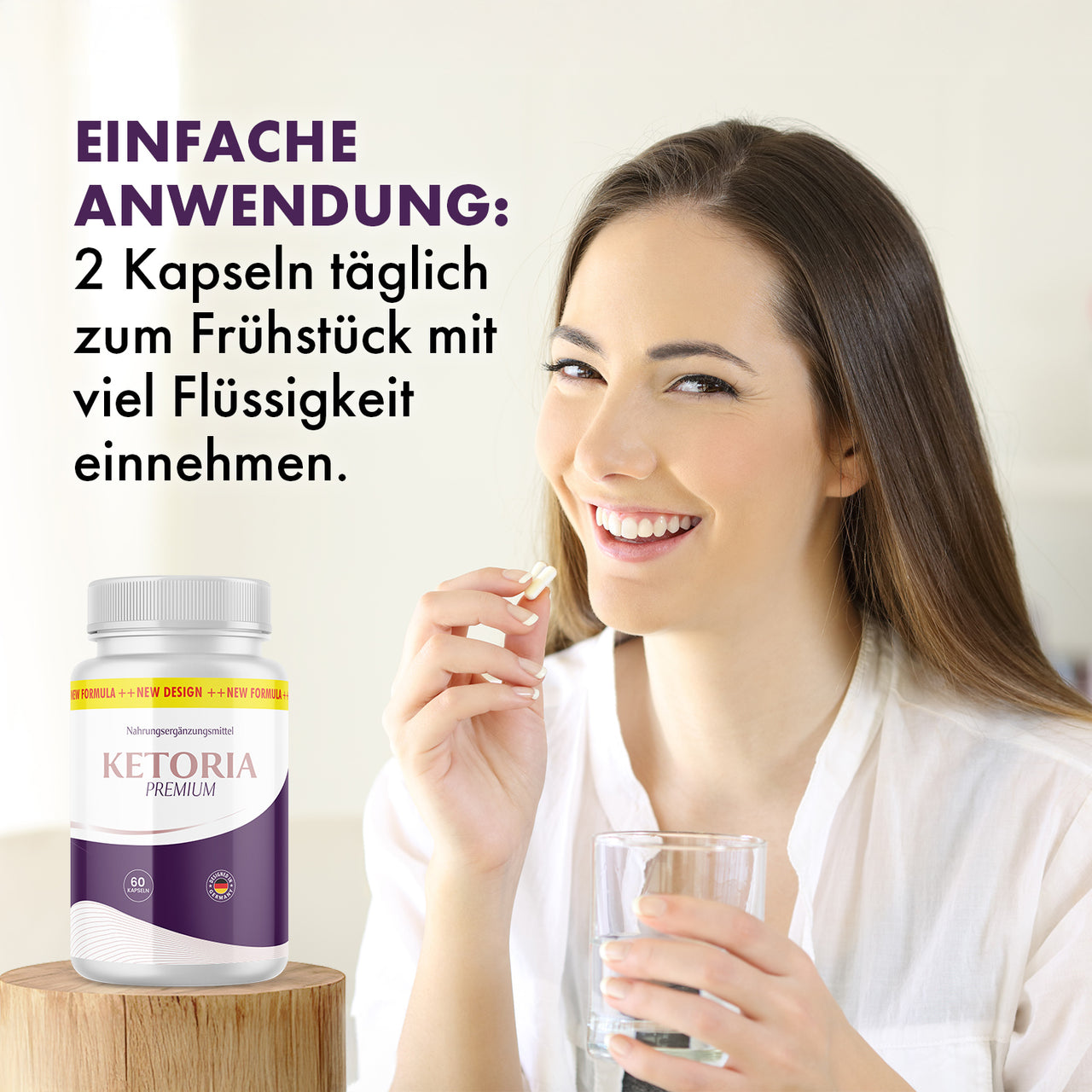 Frau hält Kapseln und Wasserglas neben Dose Ketoria Premium, Einnahmehinweis: 2 Kapseln täglich