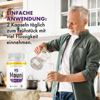 Thumbnail for Mounj MG 5 Kapseln neben Senior mit Wasserglas, Text: einfache Anwendung zum Frühstück in Küche