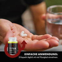 Thumbnail for Hand mit zwei Kapseln, Glas Wasser im Hintergrund, unten Produktabbildung Titan Kapseln sichtbar