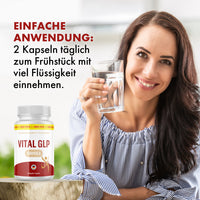 Thumbnail for Frau hält Wasserglas neben Vital GLP Formula Dose, mit Dosierhinweis zu 2 Kapseln täglich